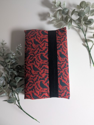Red crow padded fabric dust - red,